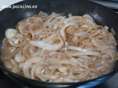Confitar cebolla al Oporto Confitar cebolla al Oporto