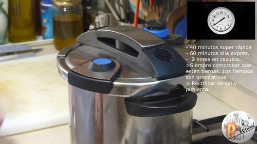 Carrilleras de cerdo estofadas olla Carrilleras de cerdo estofadas olla