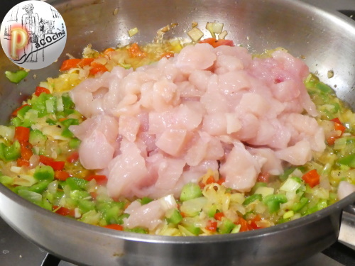 Cuscús con pollo al curri, sofrito Cuscús con pollo al curri, sofrito