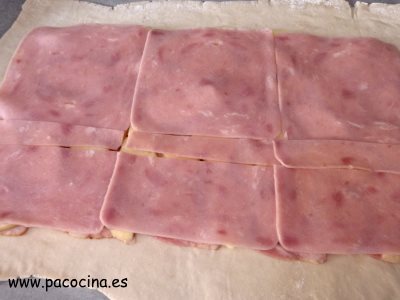 Empanada mixta con manzana jamón Empanada mixta con manzana jamón