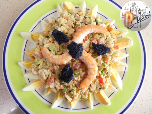 Huevos en cóctel de langostinos, final Huevos en cóctel de langostinos final