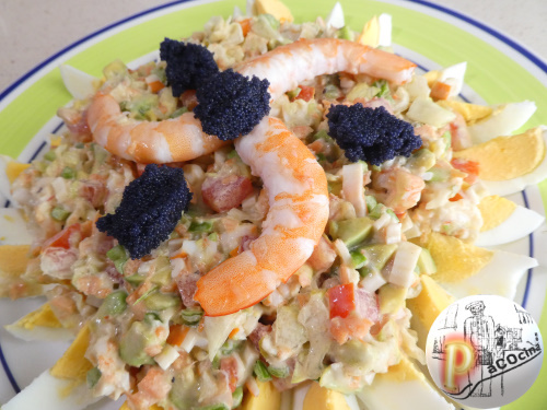 Huevos en cóctel de langostinos Huevos en cóctel de langostinos