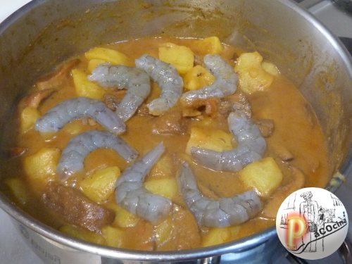 Níscalos con langostinos y patatas langostinos Níscalos con langostinos y patatas langostinos