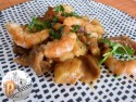 Níscalos con langostinos y patatas Níscalos con langostinos y patatas