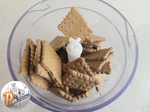 Galletas en picadora Galletas en picadora