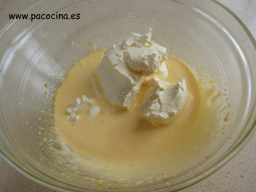 Tiramisú yemas y mascarpone Tiramisú yemas y mascarpone