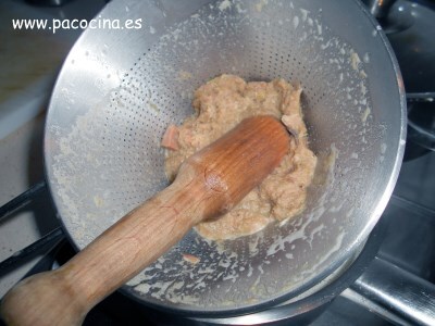 Albóndigas de criadillas colar Albóndigas de criadillas colar