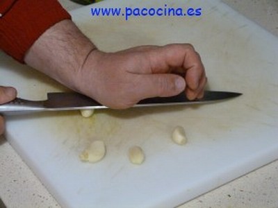 Machacar ajos Machacar ajos