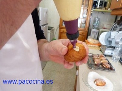 Bambas rellenas de crema Bambas rellenas de crema