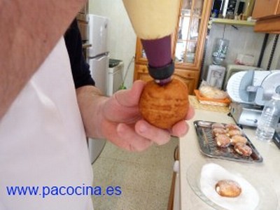 Bambas rellenas de crema Bambas rellenas de crema