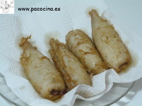 Chipirones rellenos en salsa Chipirones rellenos en salsa