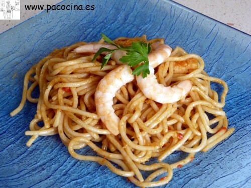 Espaguetis con lanngostinos Espaguetis con langostinos