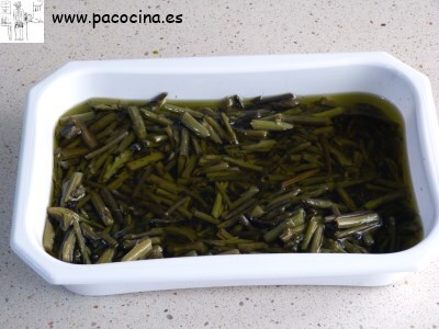 Espárragos trigueros confitados Espárragos trigueros confitados