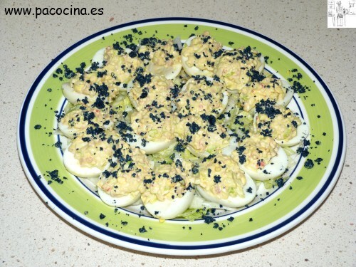 Huevos rellenos de mar Huevos rellenos de mar