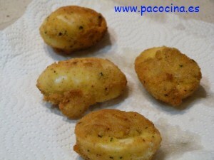 Huevos rellenos fritos Huevos rellenos fritos