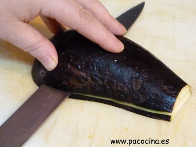 Lasaña de verduras cortar berenjena Lasaña de verduras cortar berenjena