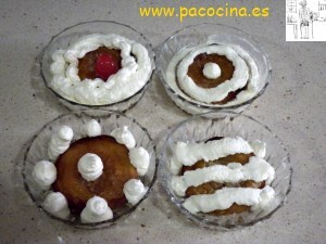 Melocotones asados con nata Melocotones asados con nata