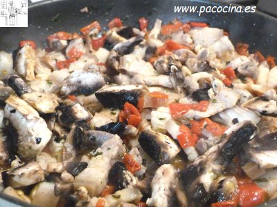 Panceta con huevos de codorniz Panceta con huevos de codorniz