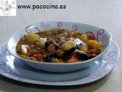 Patatas con verduras y carne Patatas con verduras y carne