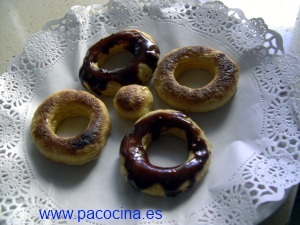 Rosquillas de hojaldre Rosquillas de hojaldre
