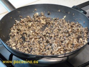 Rulo de pollo relleno Rulo de pollo relleno